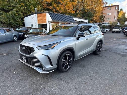 2022 Toyota Highlander XSE