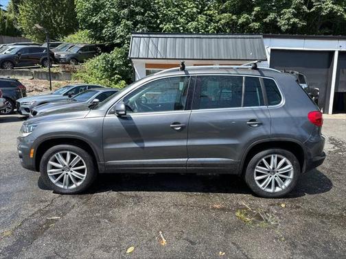 2012 Volkswagen Tiguan SE