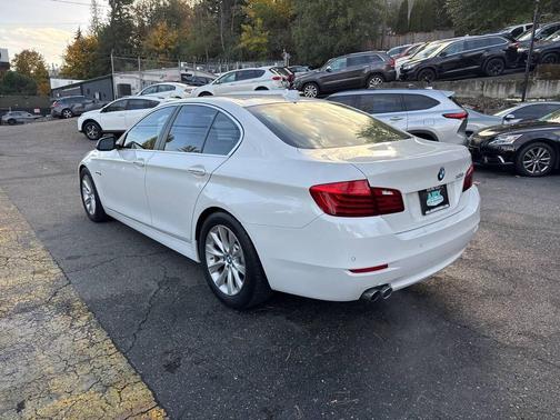 2015 BMW 528 528i 4dr Sedan