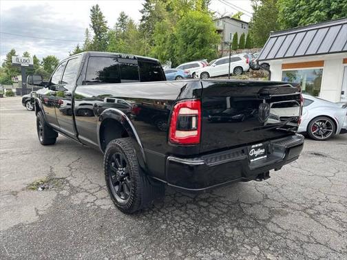 2020 RAM 3500 Laramie Crew Cab 4x4 8' Box
