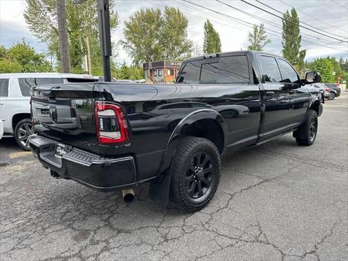 2020 RAM 3500 Laramie Crew Cab 4x4 8' Box