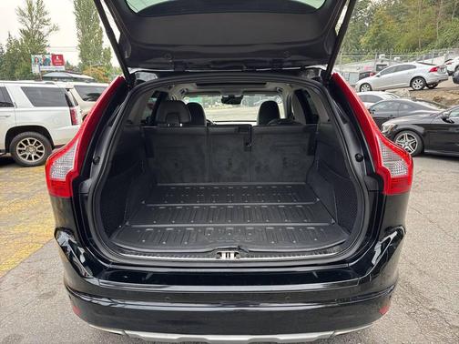 2016 Volvo XC60 T6 Drive-E Platinum