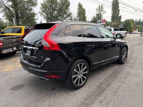 2016 Volvo XC60 T6 Drive-E Platinum