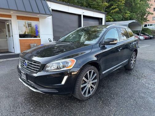 2016 Volvo XC60 T6 Drive-E Platinum