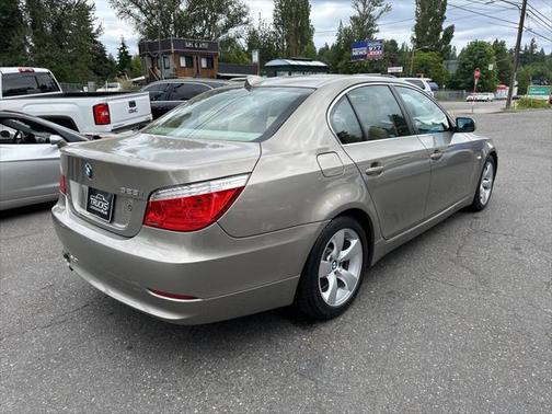 2008 BMW 528 528i 4dr Sedan Luxury