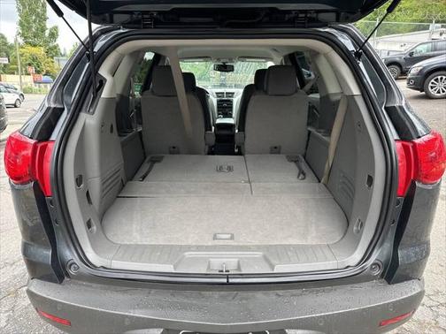 2011 Chevrolet Traverse 2LT