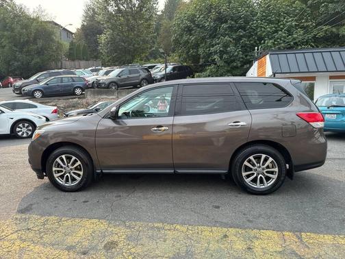 2015 Nissan Pathfinder S