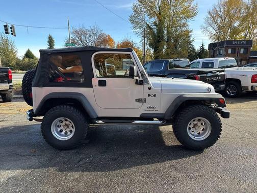 2004 Jeep Wrangler X