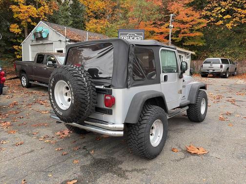 2004 Jeep Wrangler X