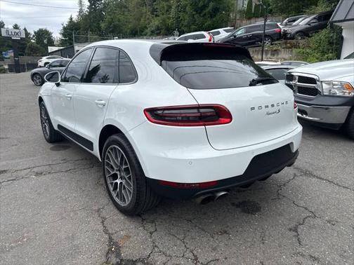 2018 Porsche Macan Base