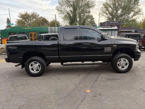 2004 Dodge Ram 2500 SLT Quad Cab