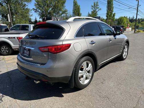 2010 INFINITI FX35 Base