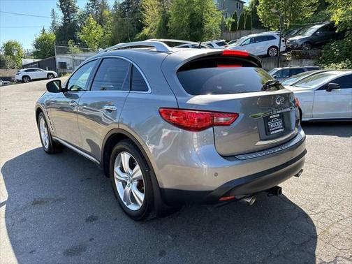 2010 INFINITI FX35 Base
