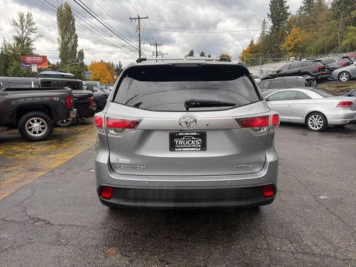 2015 Toyota Highlander Limited Platinum