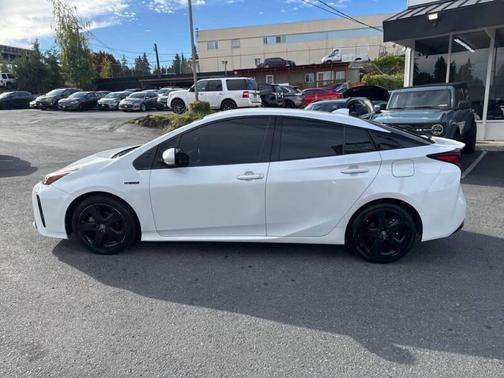 2021 Toyota Prius XLE