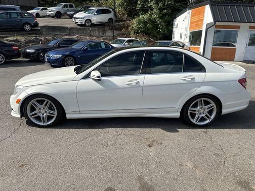 2010 Mercedes-Benz C-Class C 300 4MATIC Sport