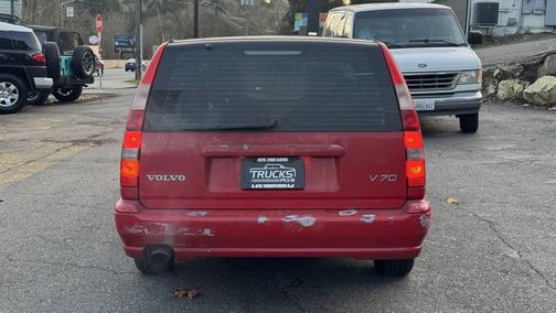 1998 Volvo V70 Base 4dr Wagon