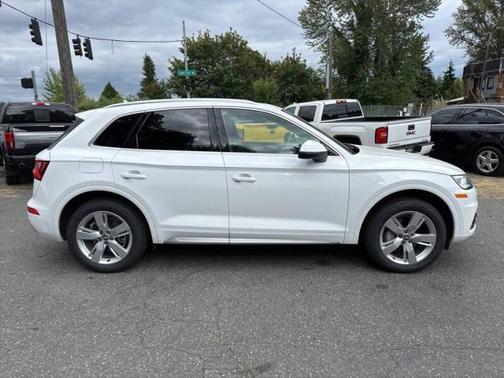 2018 Audi Q5 2.0T Premium Plus