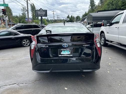 2016 Toyota Prius Four Touring