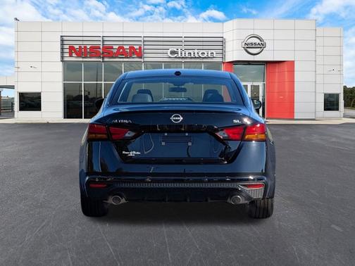 2025 Nissan Altima SL