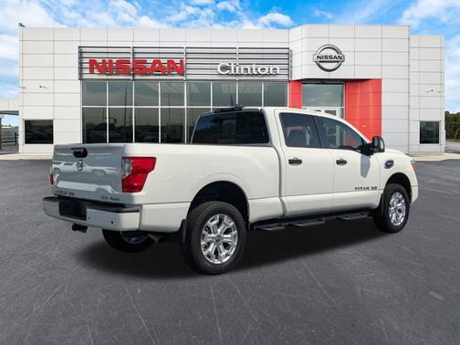 2024 Nissan Titan XD SV