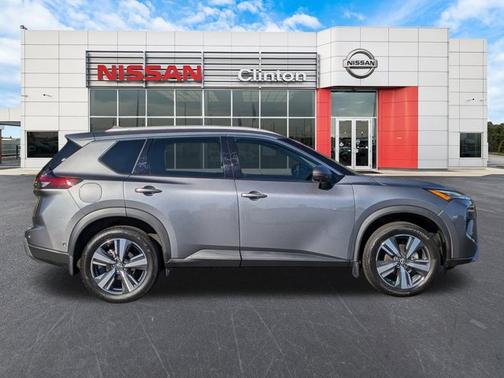 2024 Nissan Rogue SL