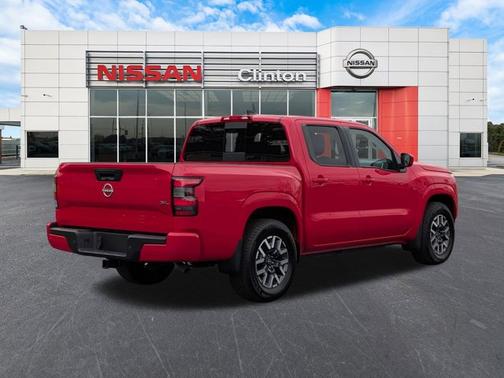 2024 Nissan Frontier SL
