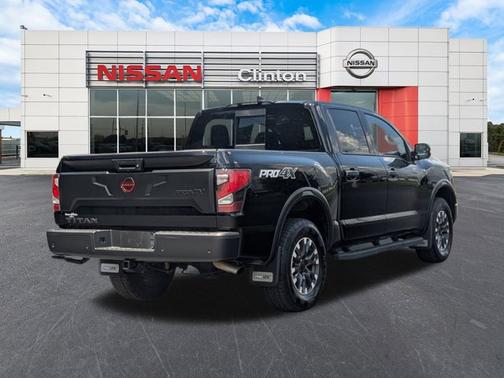 2024 Nissan Titan PRO-4X