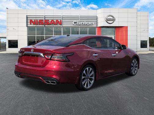 2023 Nissan Maxima Platinum