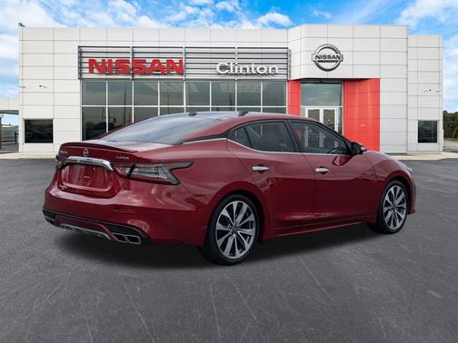 2023 Nissan Maxima Platinum