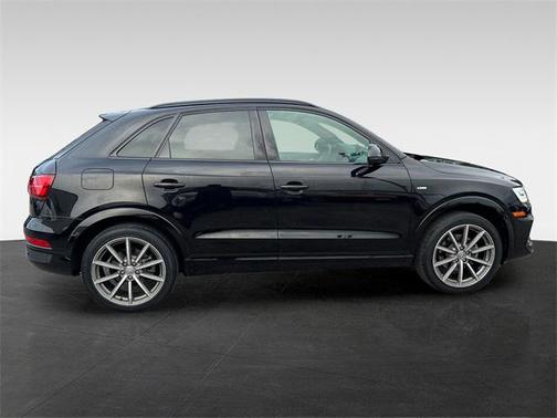 2018 Audi Q3 2.0T Premium Plus