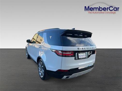 Photo 3 of 32 of 2020 Land Rover Discovery Landmark