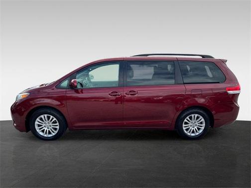 2011 Toyota Sienna XLE