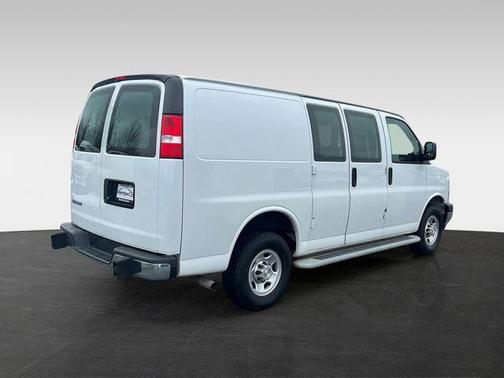 2021 Chevrolet Express 2500 RWD 2500 Regular Wheelbase WT
