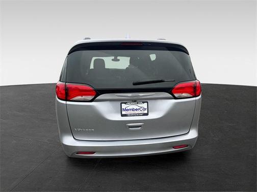 2020 Chrysler Voyager LXI