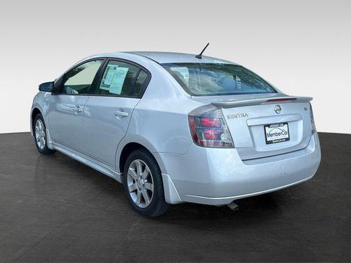 Brilliant Silver Metallic 2011 Nissan Sentra 2.0 SR