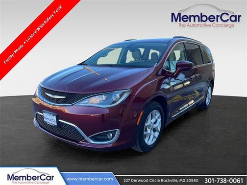 2017 Chrysler Pacifica Touring-L