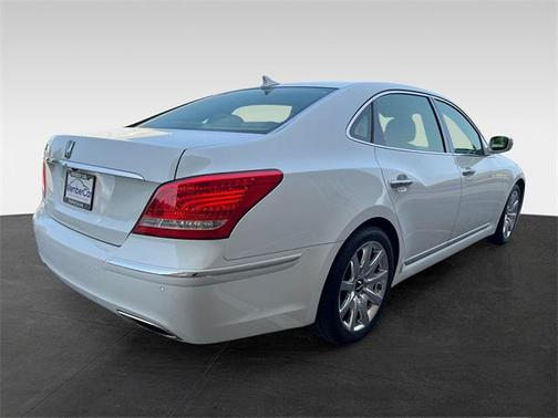 2013 Hyundai Equus Signature