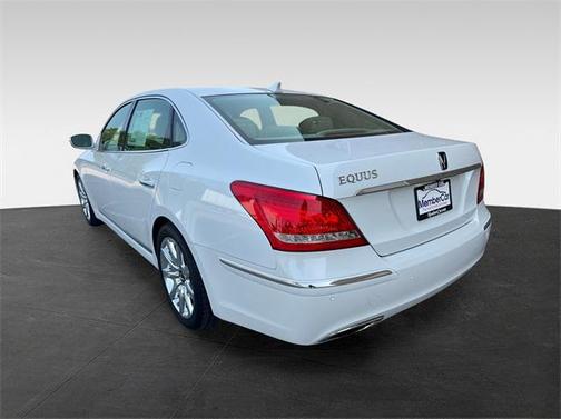 2013 Hyundai Equus Signature