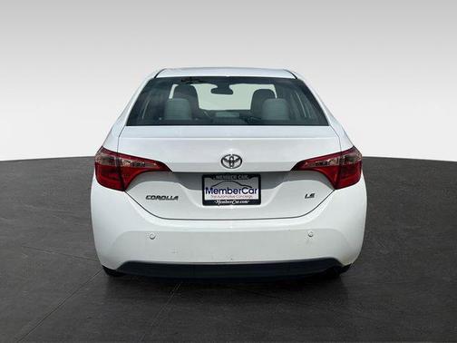 Super White 2018 Toyota Corolla L