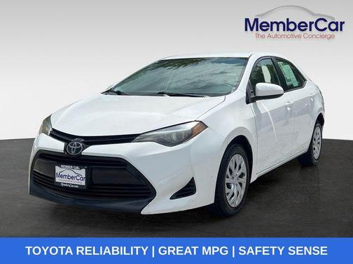 Super White 2018 Toyota Corolla L