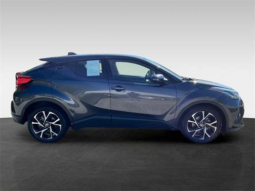 2021 Toyota C-HR XLE