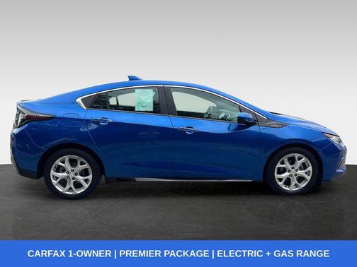 Kinetic Blue Metallic 2018 Chevrolet Volt Premier