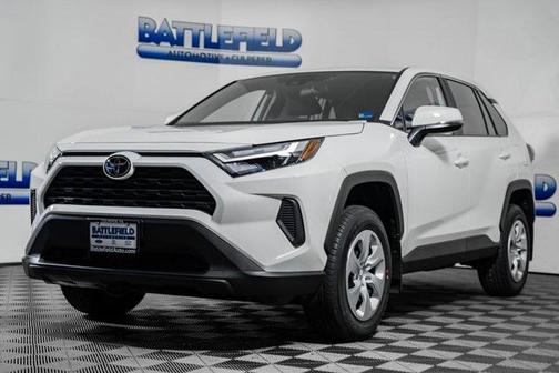 2025 Toyota RAV4 LE
