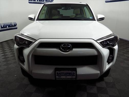 Super White 2018 Toyota 4Runner SR5 Premium