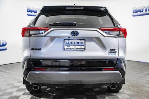 2021 Toyota RAV4 Hybrid SE
