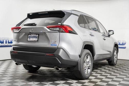 2025 Toyota RAV4 XLE