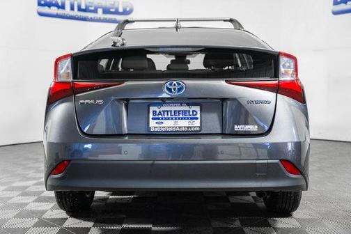 2022 Toyota Prius LE