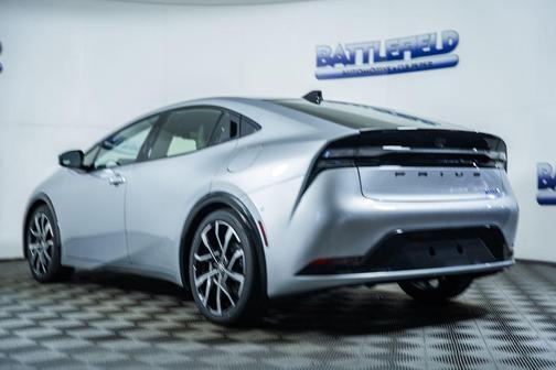 2026 Toyota Prius Plug-In Hybrid 