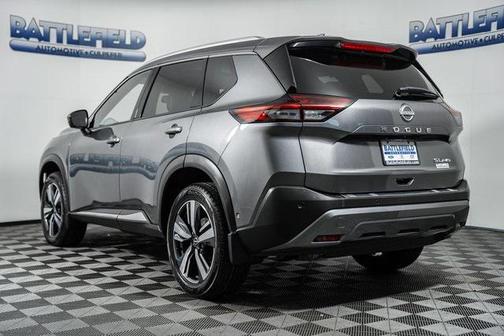 2022 Nissan Rogue SL